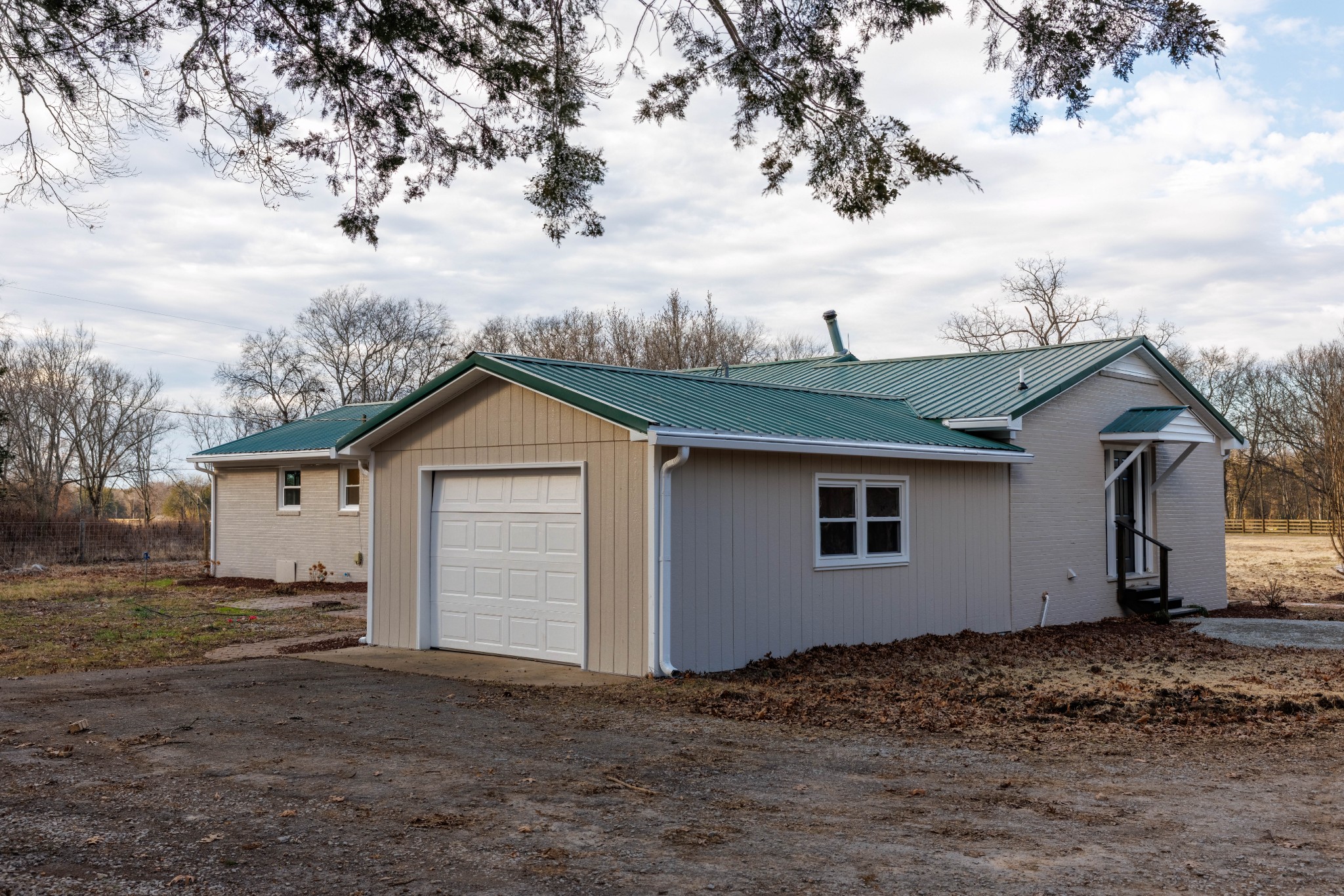 2239 Hunter Bills Road Lewisburg, TN 37091 - Photo 35 of 53 a view of a house with a yard