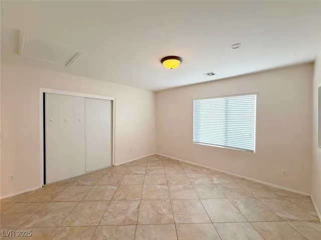 $2,500 | 7473 Glorious Sun Drive, Las Vegas, NV 89178