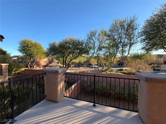 $2,500 | 7473 Glorious Sun Drive, Las Vegas, NV 89178