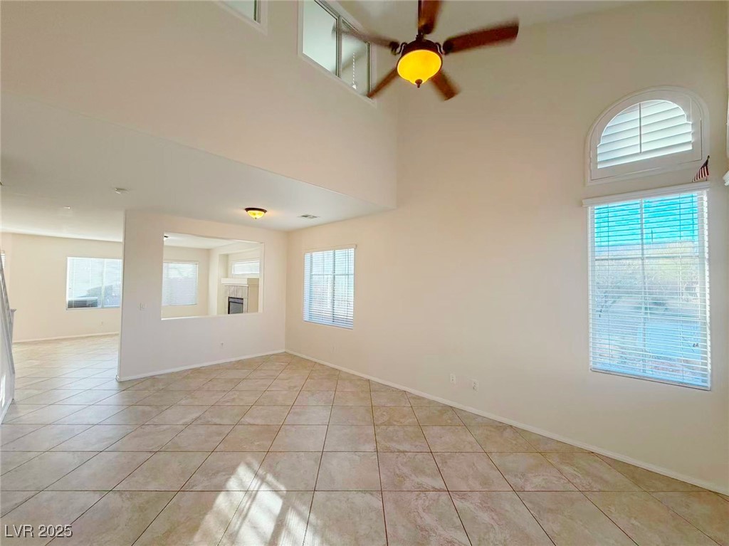 7473 Glorious Sun Drive Las Vegas, NV 89178 - Photo 3 of 45