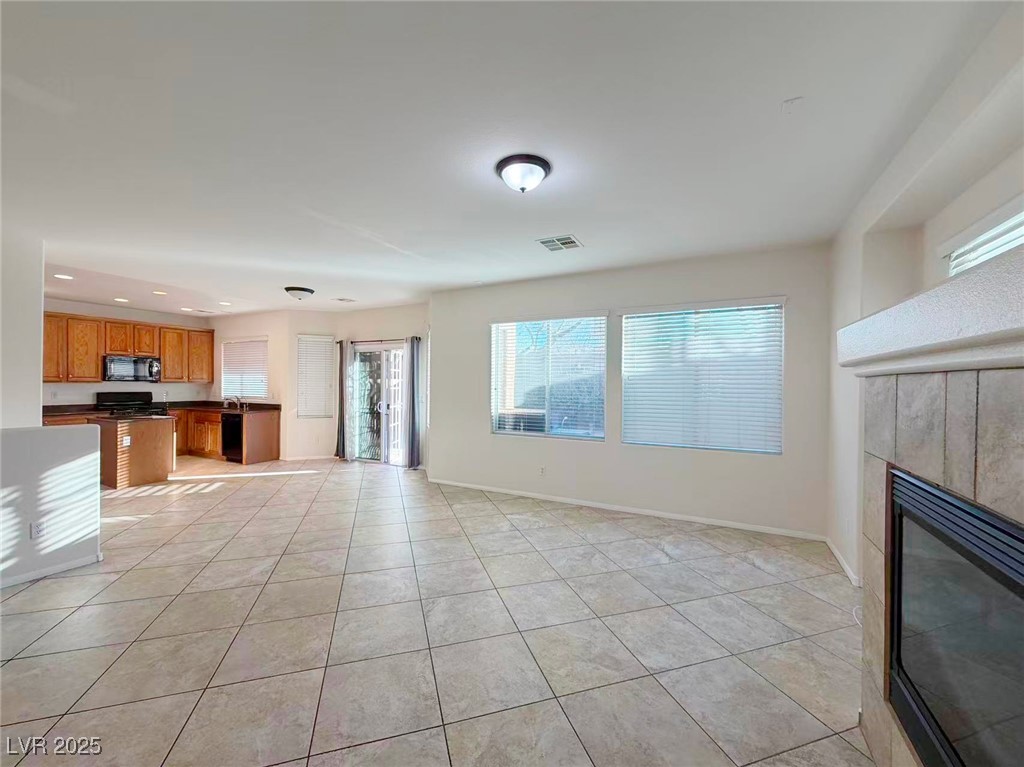 7473 Glorious Sun Drive Las Vegas, NV 89178 - Photo 6 of 45