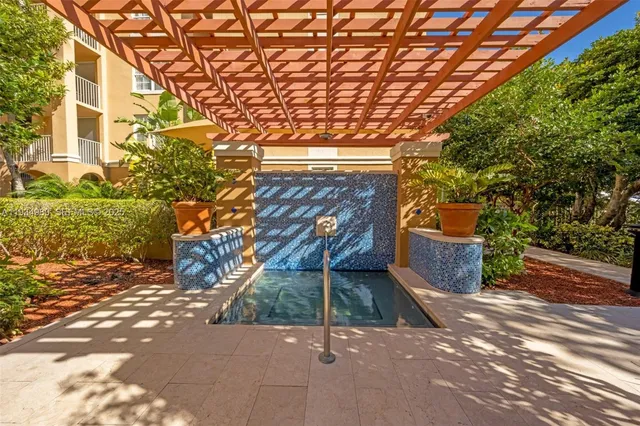 a view of a tennis court