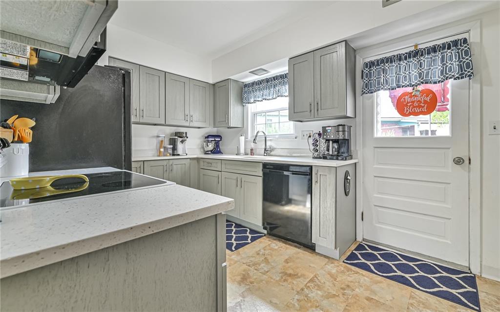 3915 Riddle Street Pittsburgh, PA 15212 - Photo 12 of 23 Gallery Image 12