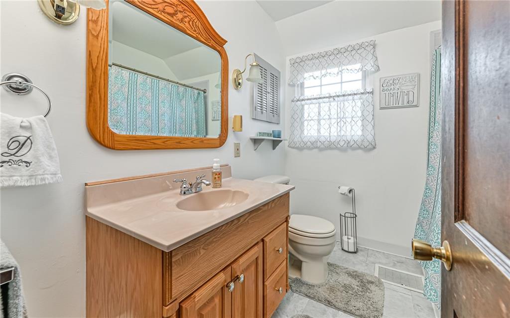 3915 Riddle Street Pittsburgh, PA 15212 - Photo 20 of 23 Gallery Image 20