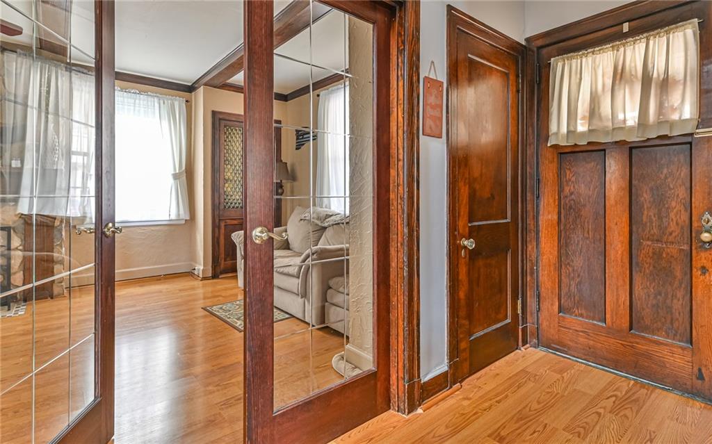 3915 Riddle Street Pittsburgh, PA 15212 - Photo 5 of 23 Gallery Image 5