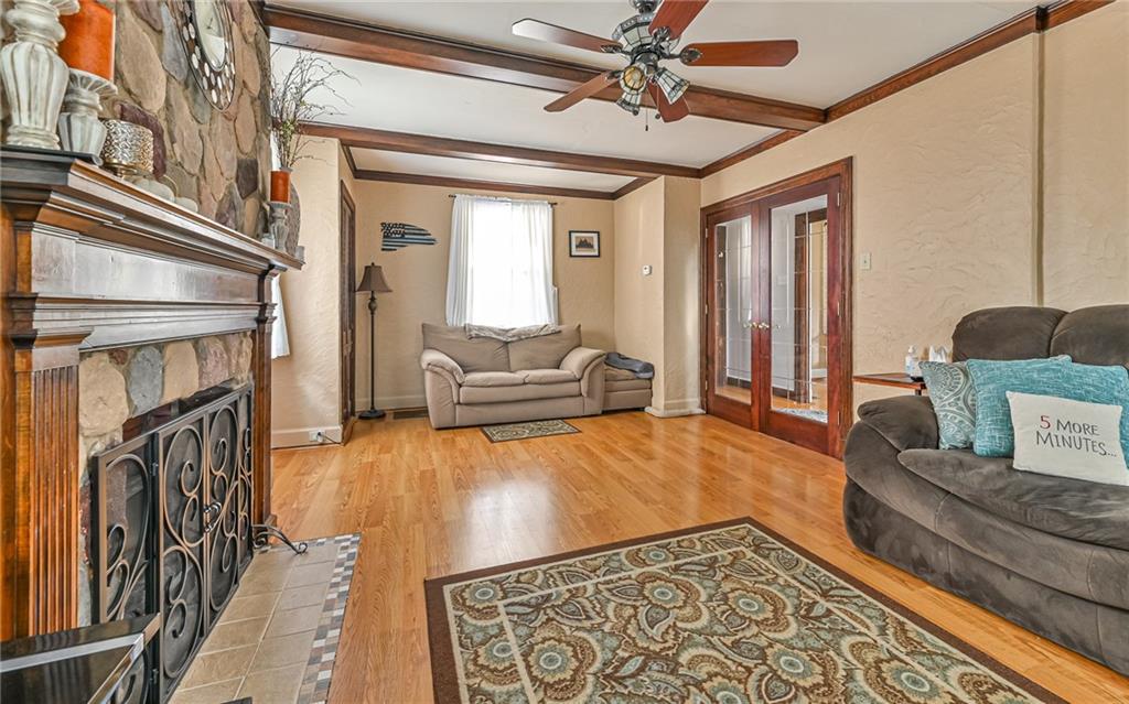 3915 Riddle Street Pittsburgh, PA 15212 - Photo 8 of 23 Gallery Image 8