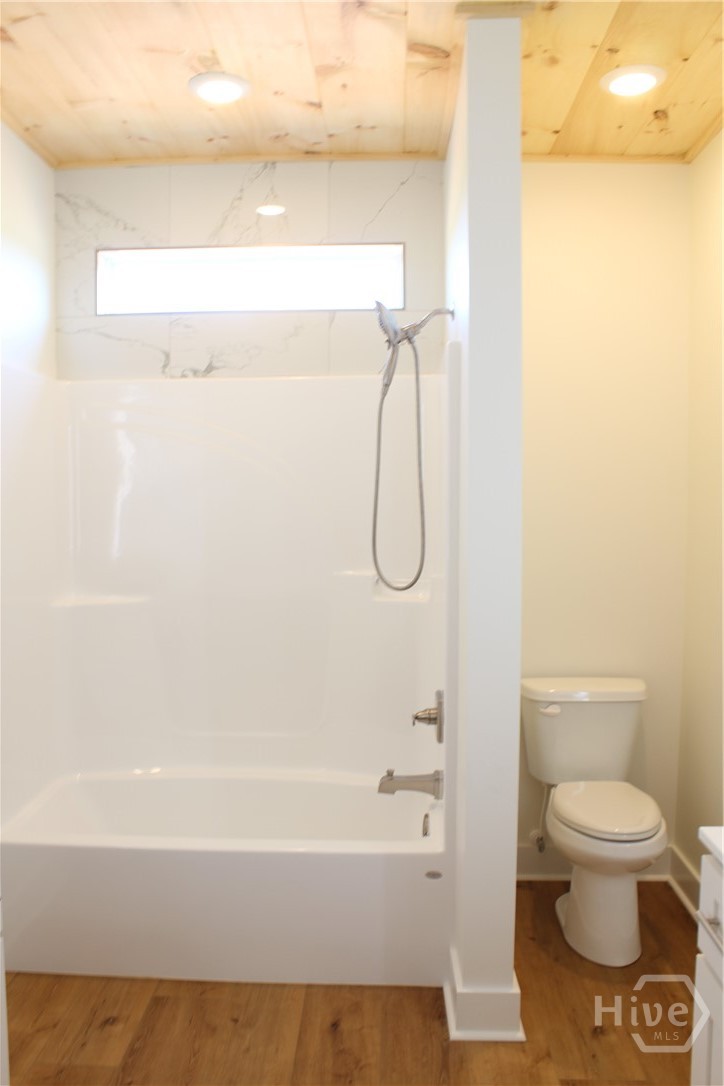 825 New Town Church Road Carlton, GA 30627 - Photo 25 of 49 Secondary bathroom