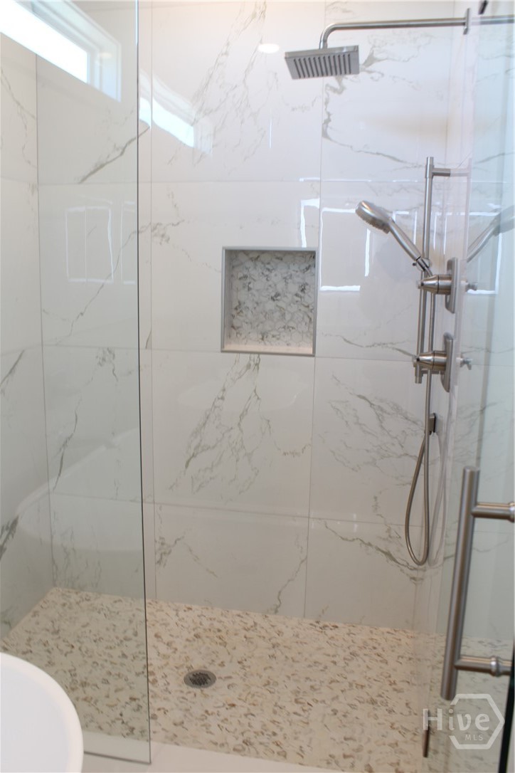 825 New Town Church Road Carlton, GA 30627 - Photo 36 of 49 Primary bathroom