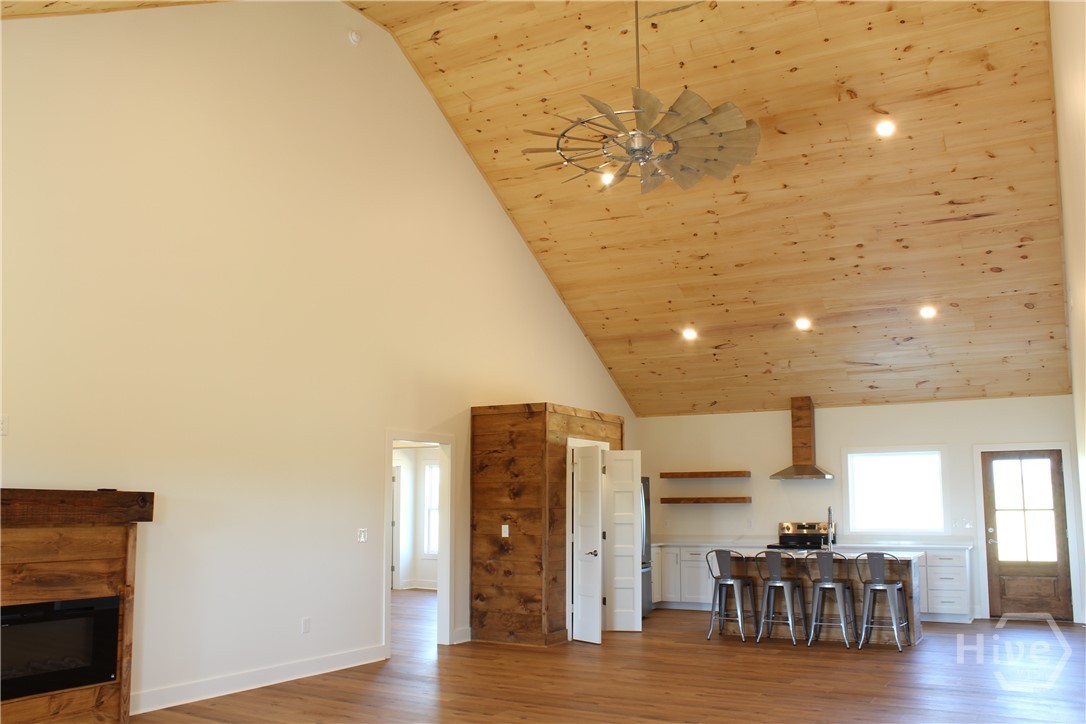 825 New Town Church Road Carlton, GA 30627 - Photo 8 of 49 Great room