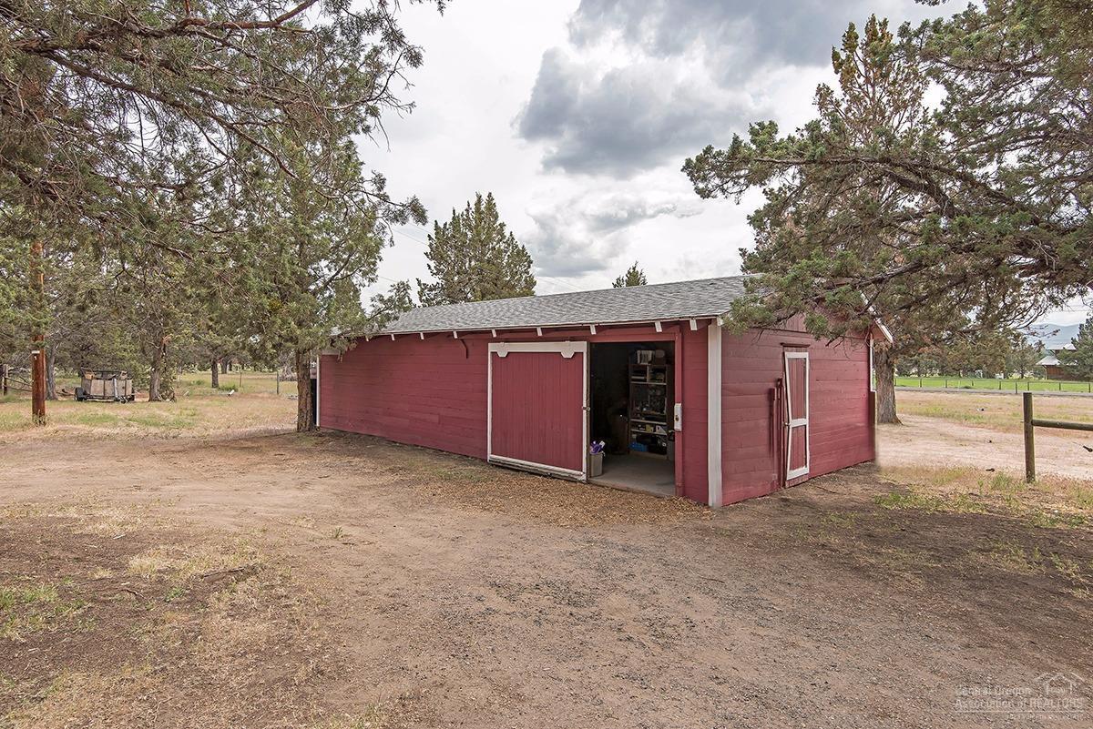 19084 Dayton Road Bend, OR 97703 - Photo 13 of 19 Additional Photo