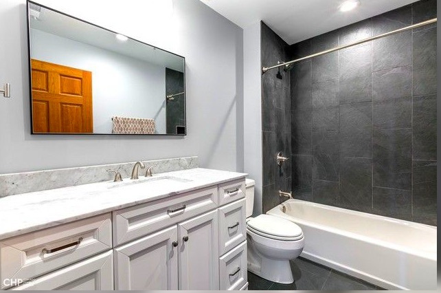 312 North May Street, Unit 6I Chicago, IL 60607 - Photo 9 of 15