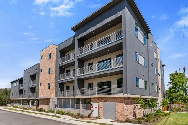 $1,550 | 100 West Mockingbird Lane, Unit 305, Austin, TX 78745