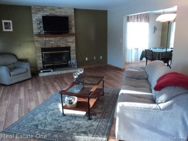 9435 Mabley Hill Road Fenton, MI 48430 - Photo 7 of 32
