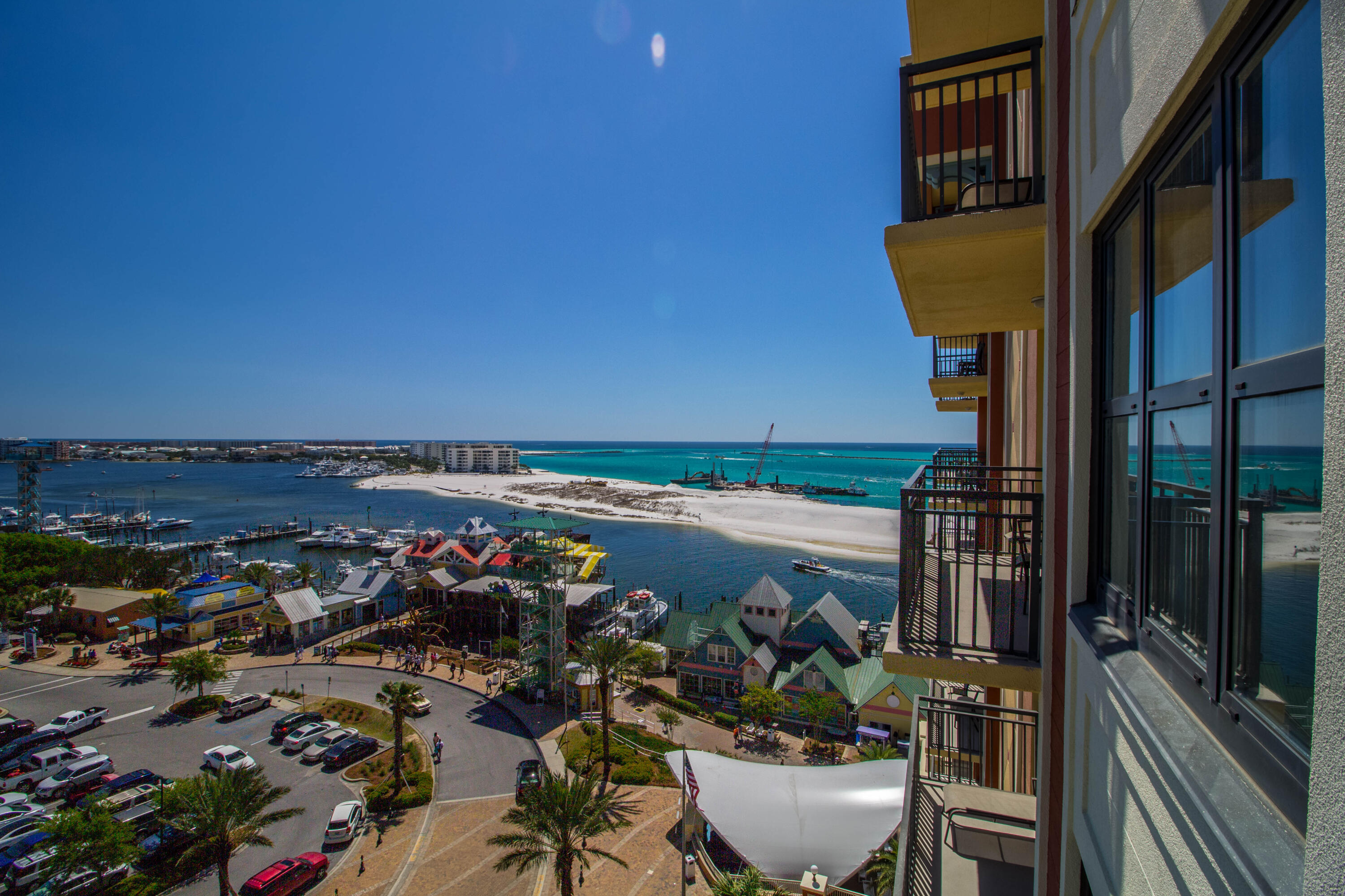10 Harbor Boulevard, Unit E507F Destin, FL 32541 - Photo 5 of 28 a view of a terrace with sitting area