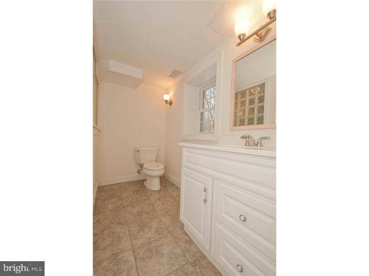921 Penn Valley Road Media, PA 19063 - Photo 23 of 25 Bathroom