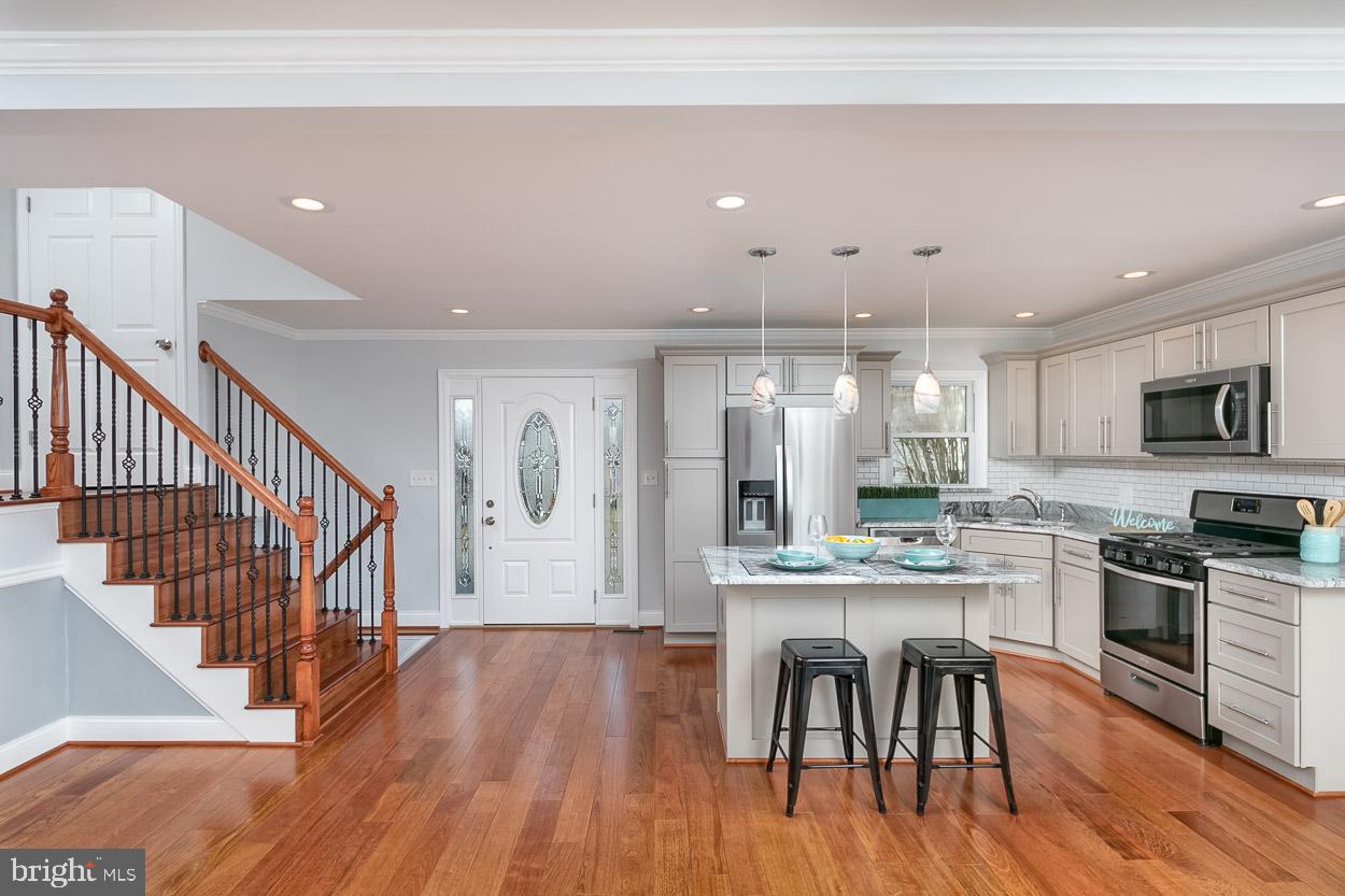 151 Westbury Road Lutherville-Timonium, MD 21093 - Photo 44 of 44 Gorgeous Open Floor Plan!