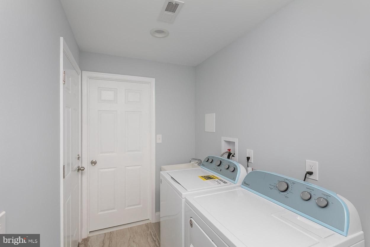 151 Westbury Road Lutherville-Timonium, MD 21093 - Photo 30 of 44 Separate Mudroom Off Garage!