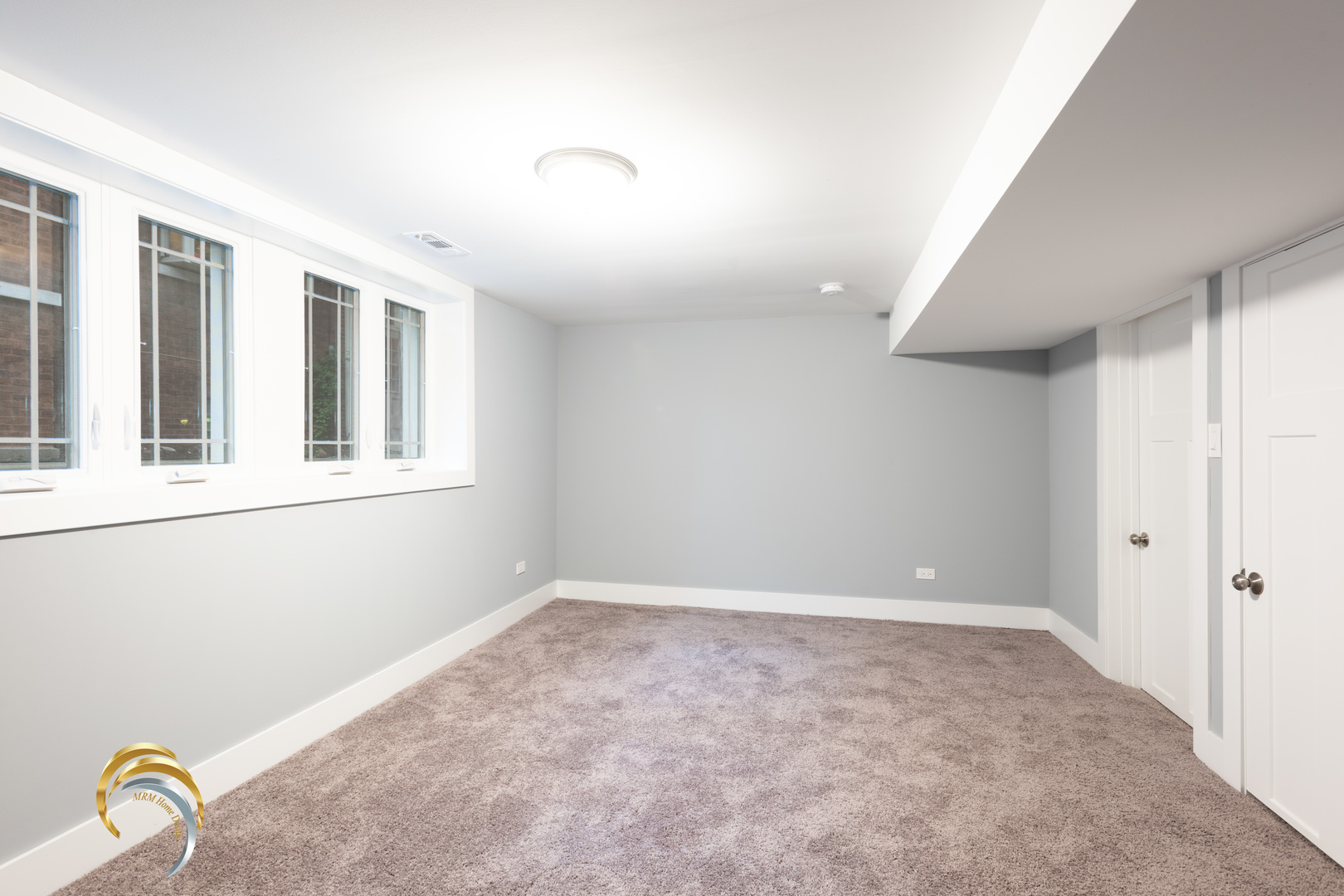 212 Gage Road Riverside, IL 60546 - Photo 19 of 19 a view of an empty room with a window