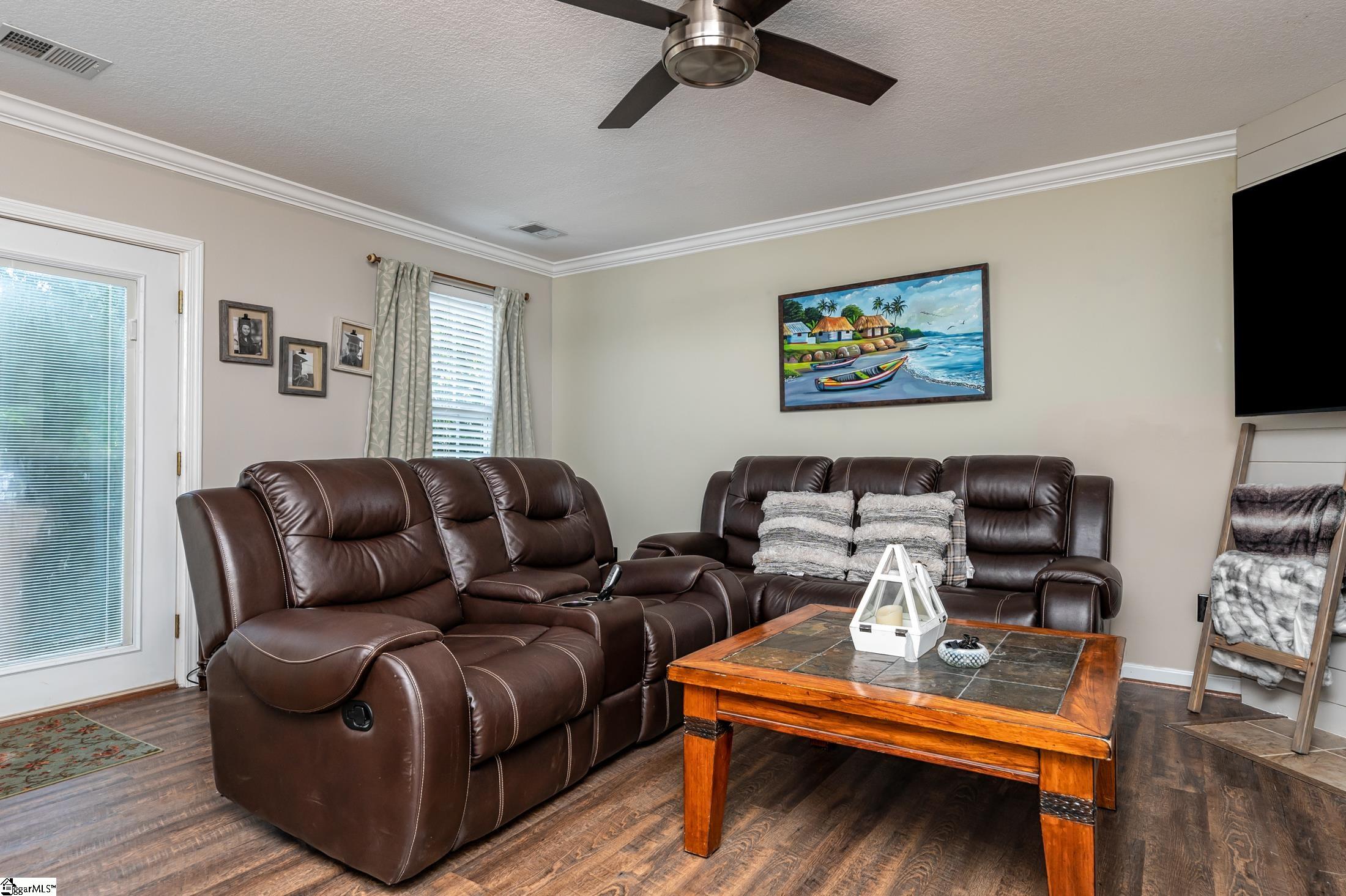 407 Woolridge Way Greer, SC 29650 - Photo 11 of 35 Gallery Image 11