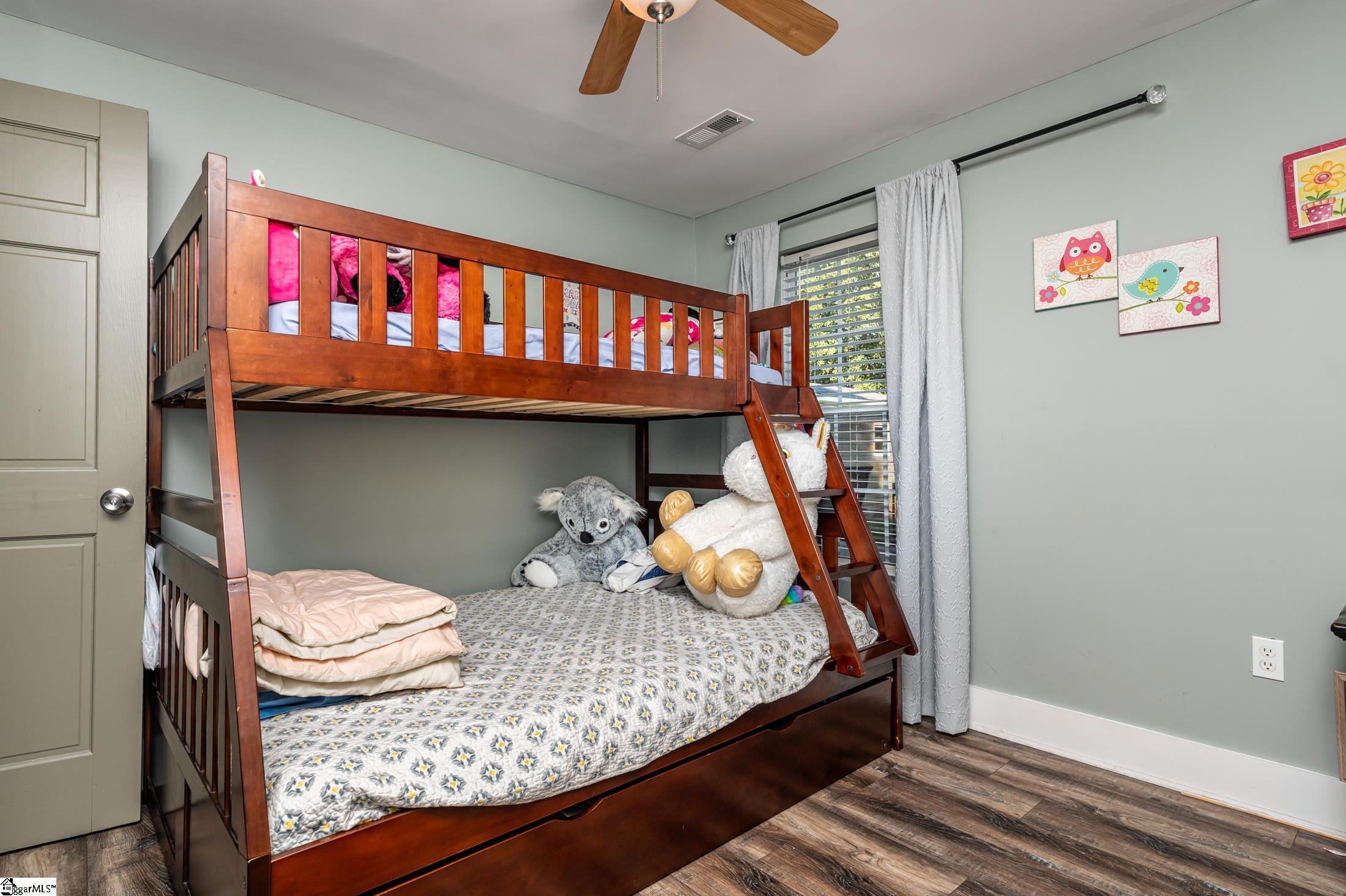 407 Woolridge Way Greer, SC 29650 - Photo 26 of 35 Gallery Image 26