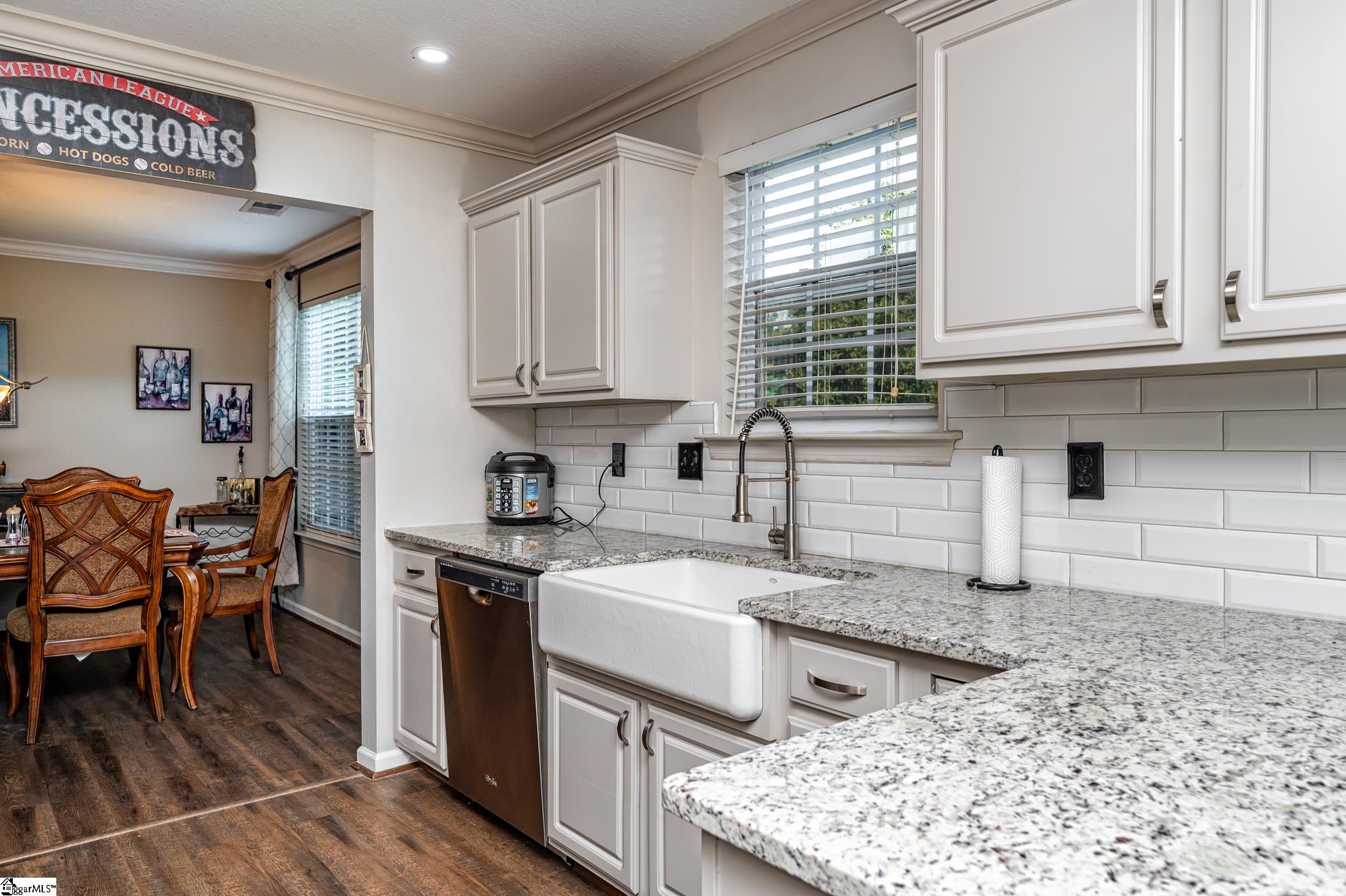 407 Woolridge Way Greer, SC 29650 - Photo 6 of 35 Gallery Image 6