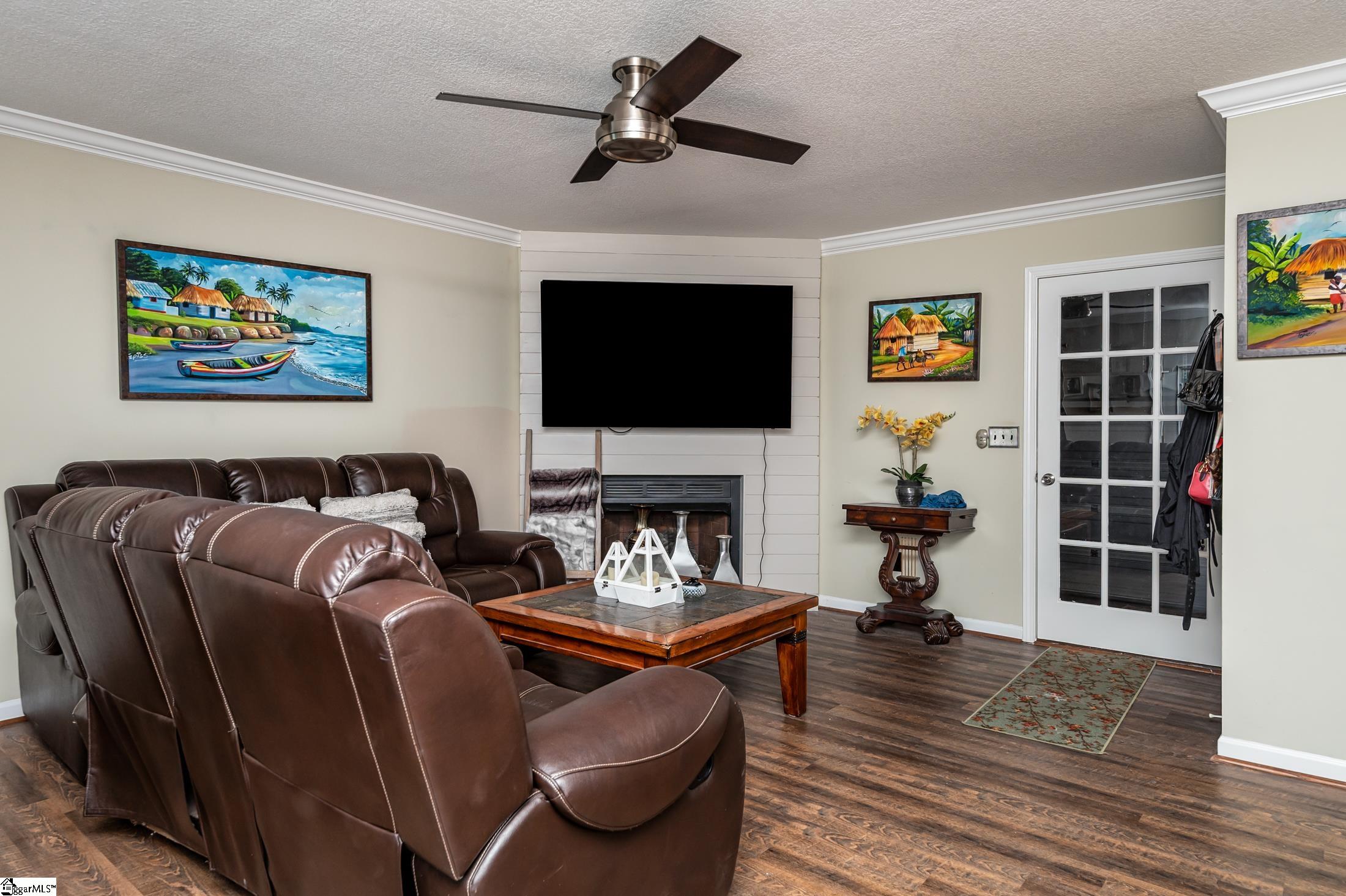 407 Woolridge Way Greer, SC 29650 - Photo 10 of 35 Gallery Image 10