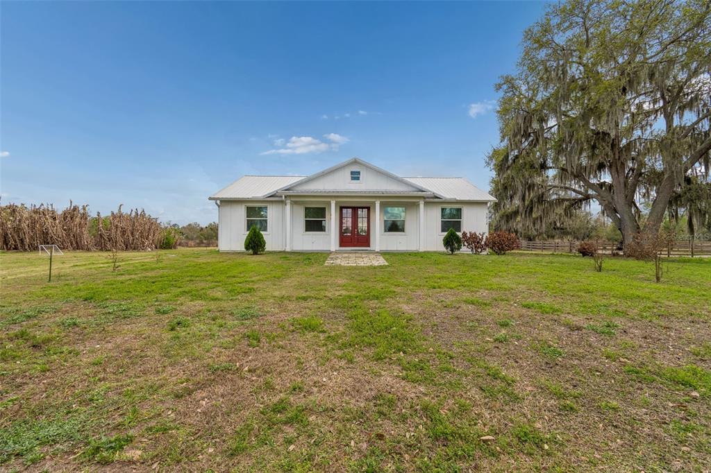 5614 Pless Road Plant City, FL 33565 - Photo 5 of 98