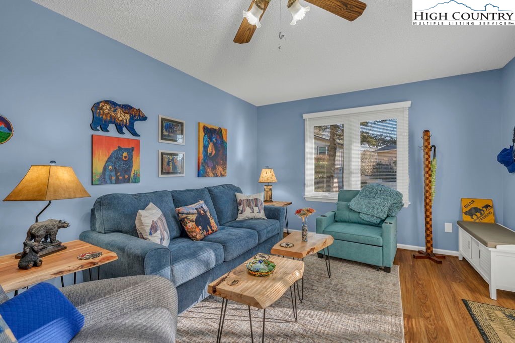 6 Ridgewood Lane Newland, NC 28657 - Photo 5 of 45 a living room with furniture and a couch