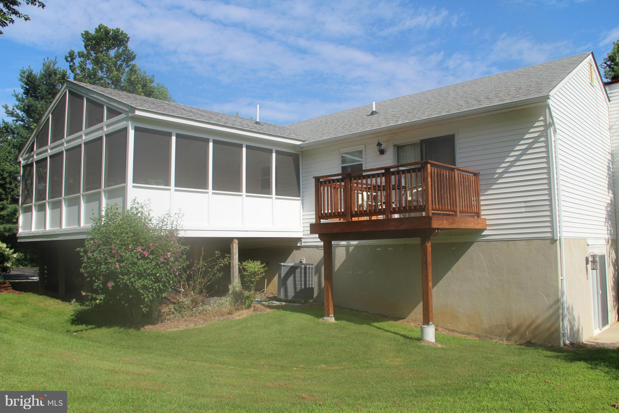 3155 Plum Point Road Huntingtown, MD 20639 - Photo 2 of 29 Screened Deck