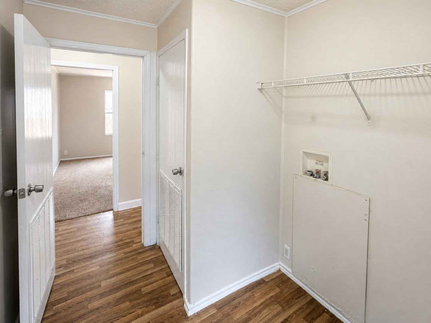 11919 Kingslake Forest Drive Houston, TX 77044 - Photo 17 of 34 Gallery Image 17