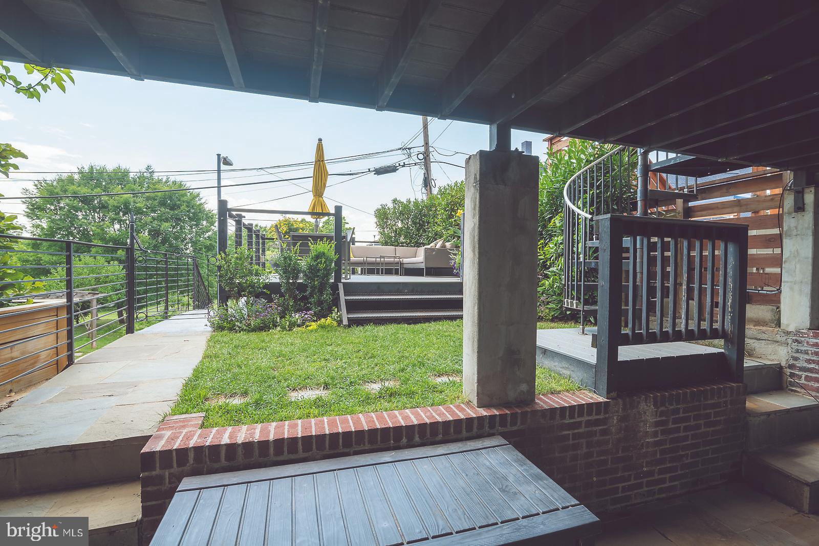 2026 North Capitol Street Northwest, Unit 1 Washington, DC 20002 - Photo 31 of 53 Private patio