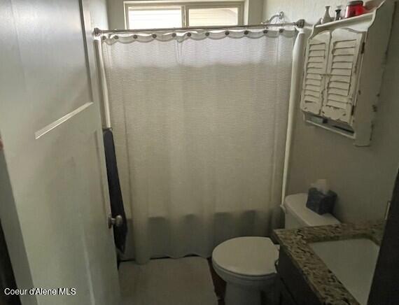 1471 North Fordham Street Post Falls, ID 83854 - Photo 12 of 23 Bathroom