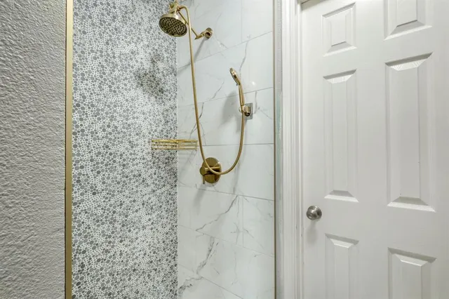 $2,500 | 2801 Adelen Lane, Round Rock, TX 78664