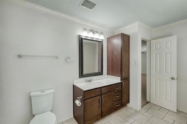 $2,500 | 2801 Adelen Lane, Round Rock, TX 78664