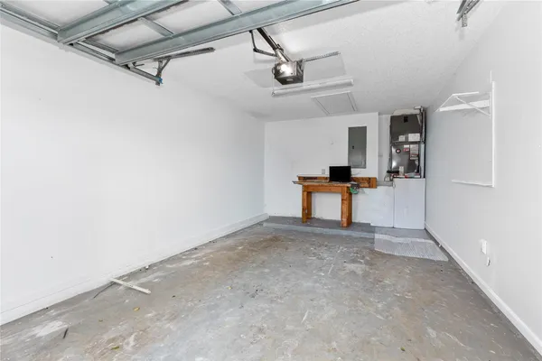 $2,500 | 5051 Pine Drive, Boynton Beach, FL 33437