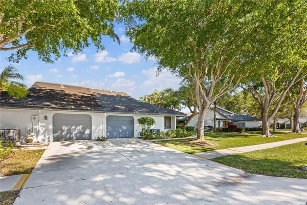 $2,500 | 5051 Pine Drive, Boynton Beach, FL 33437