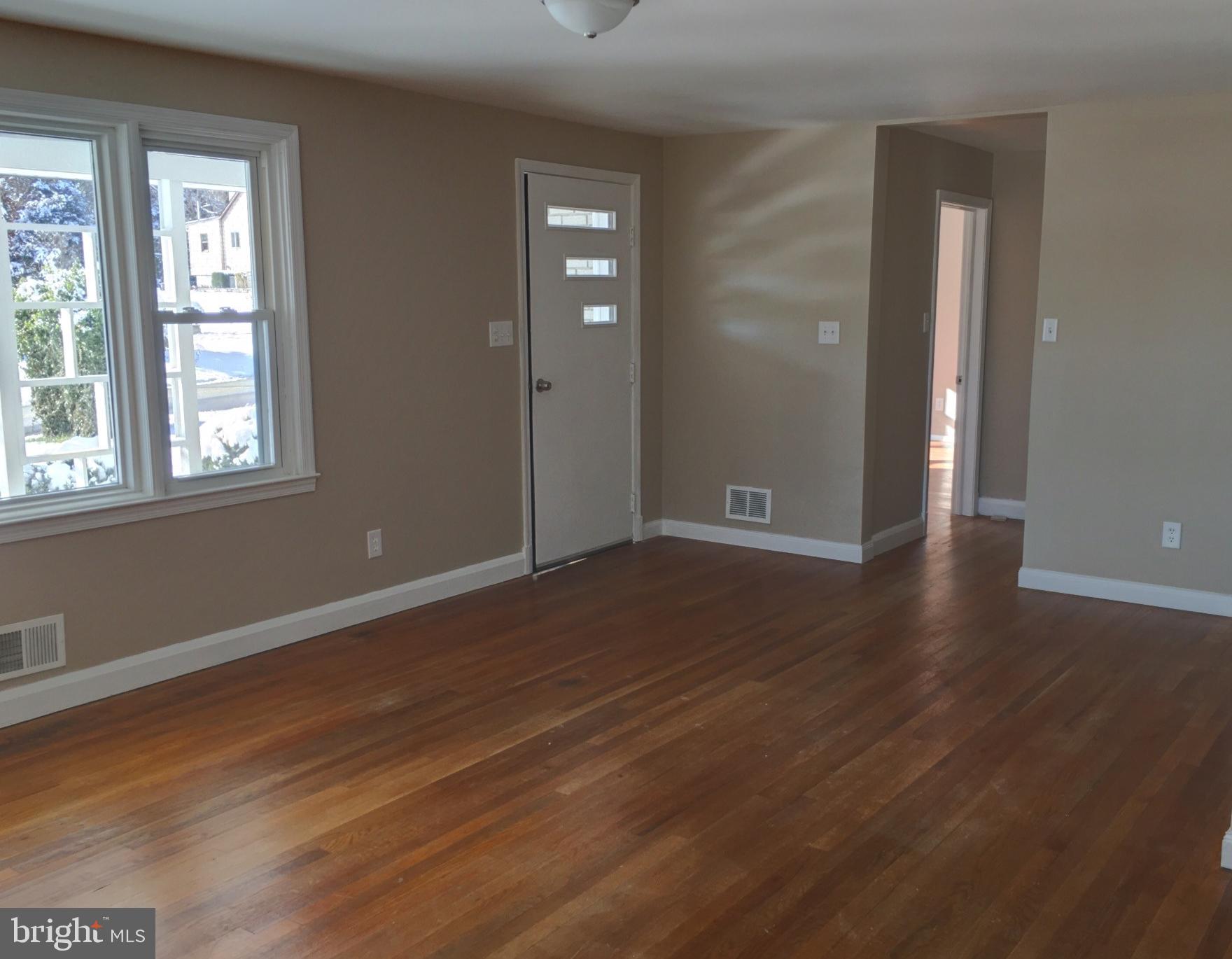 103 Fort Hoyle Road Joppa, MD 21085 - Photo 12 of 19 Hardwood floors throughout