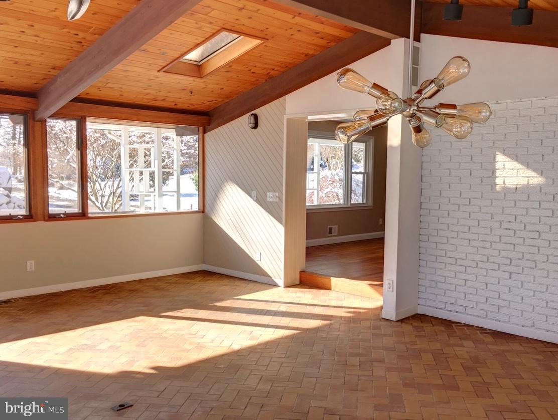 103 Fort Hoyle Road Joppa, MD 21085 - Photo 5 of 19 Natural light abounds