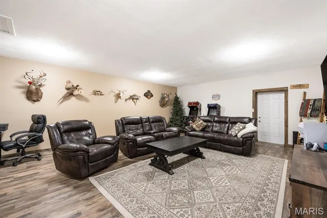 $269,999 | 2266 Kaiser Road, New Athens, IL 62264