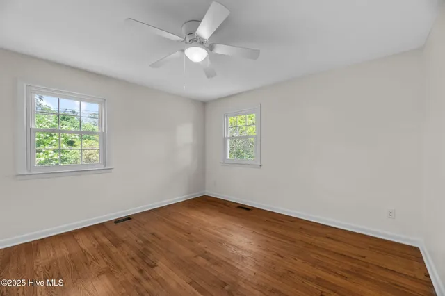 $1,750 | 607 Pinetree Drive, New Bern, NC 28562