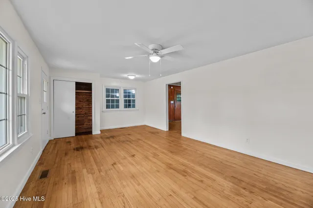 $1,750 | 607 Pinetree Drive, New Bern, NC 28562