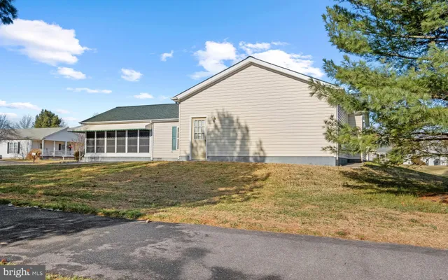 $215,000 | 55 Wallace Lane, Camden, DE 19934