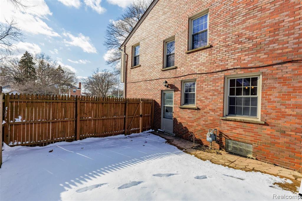 1442 Devonshire Road Grosse Pointe Park, MI 48230 - Photo 44 of 48