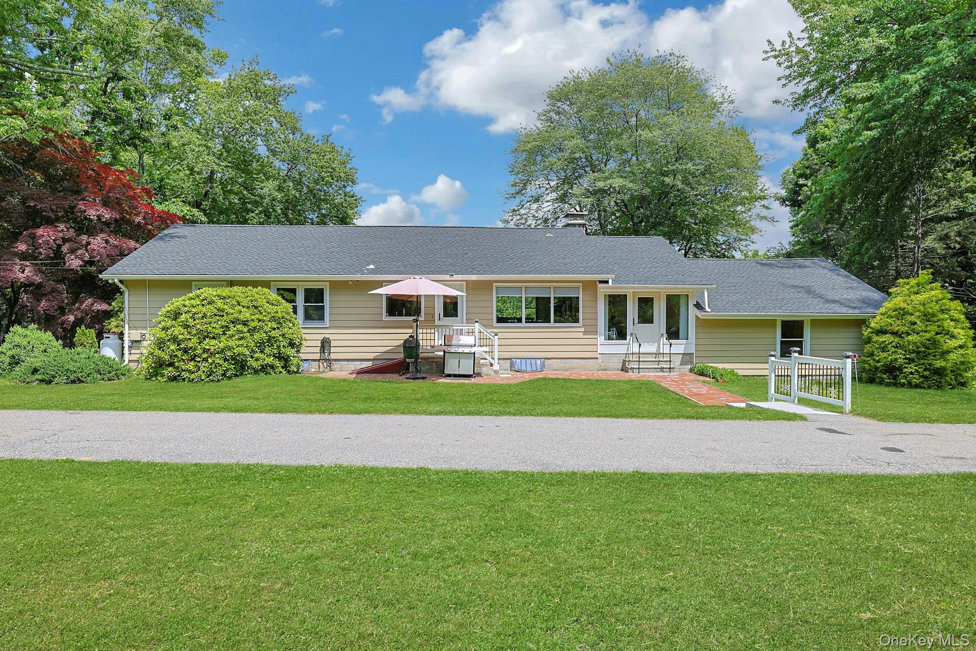 3 Meadow Park Road Baldwin Place, NY 10505 - Photo 27 of 36
