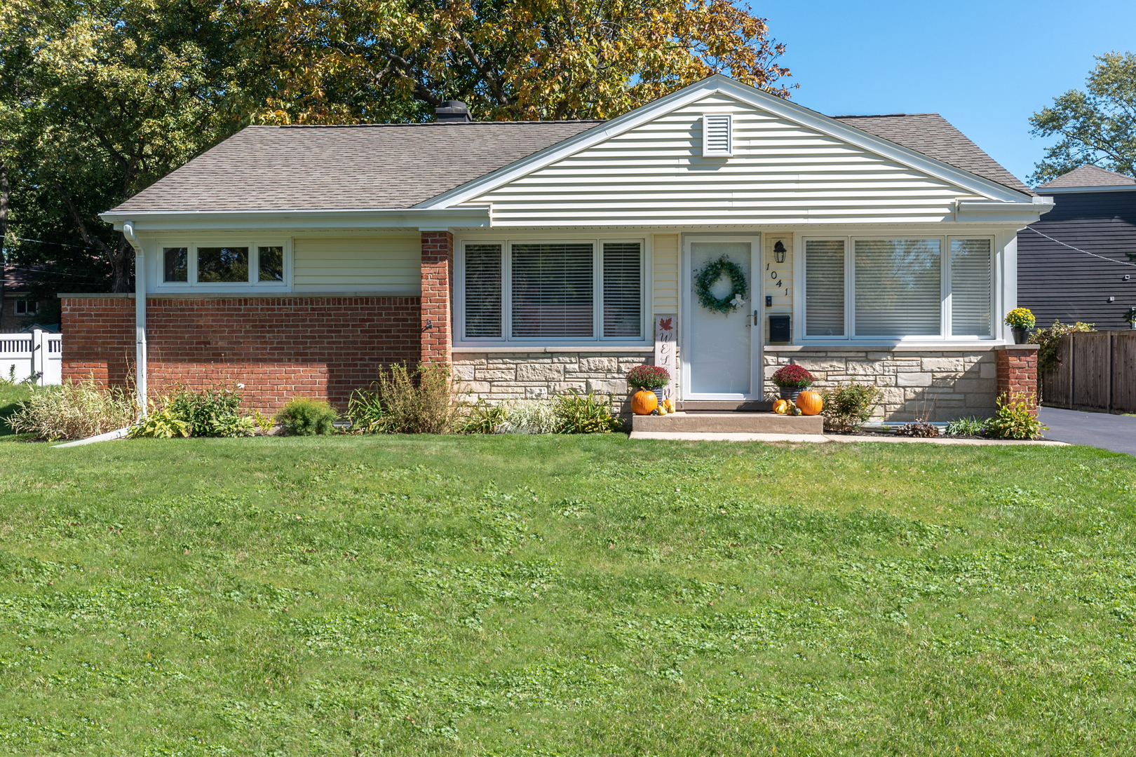 1041 Meadow Road Northbrook, IL 60062 - Photo 1 of 12