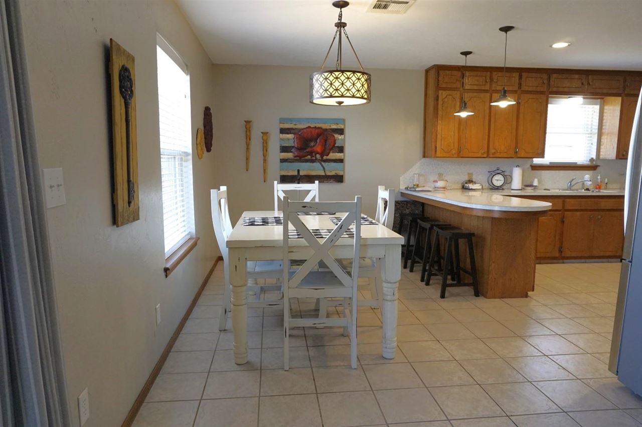 1403 Maple Street Perry, OK 73077 - Photo 9 of 38 Gallery Image 9