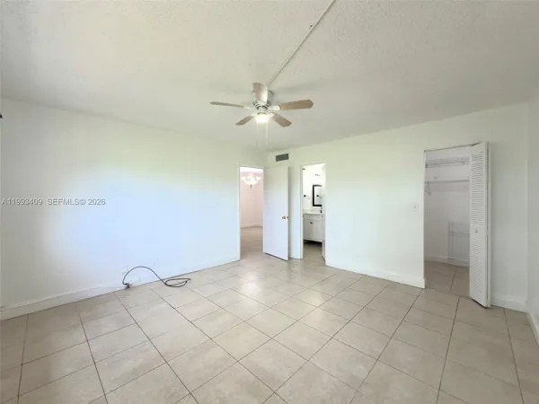 $2,000 | 609 South State Road 7, Unit 1C, Margate, FL 33068
