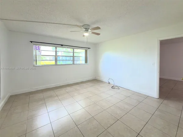 $2,000 | 609 South State Road 7, Unit 1C, Margate, FL 33068