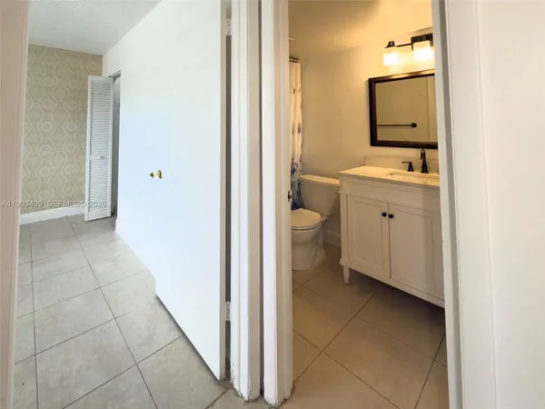 $2,000 | 609 South State Road 7, Unit 1C, Margate, FL 33068