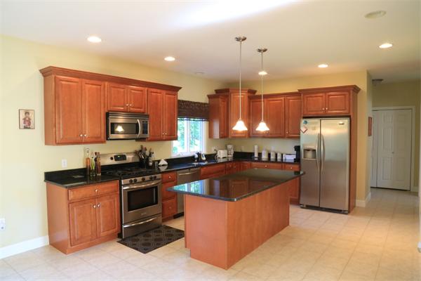 13 Tupelo Road Westport, MA 02790 - Photo 8 of 30 Gallery Image 8